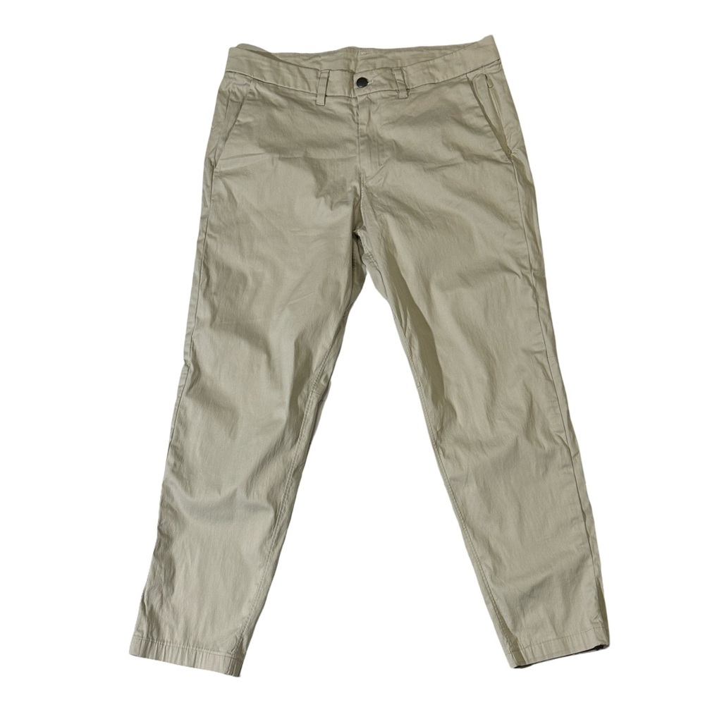Lululemon mens 33 cream flat front performance active pants EUC